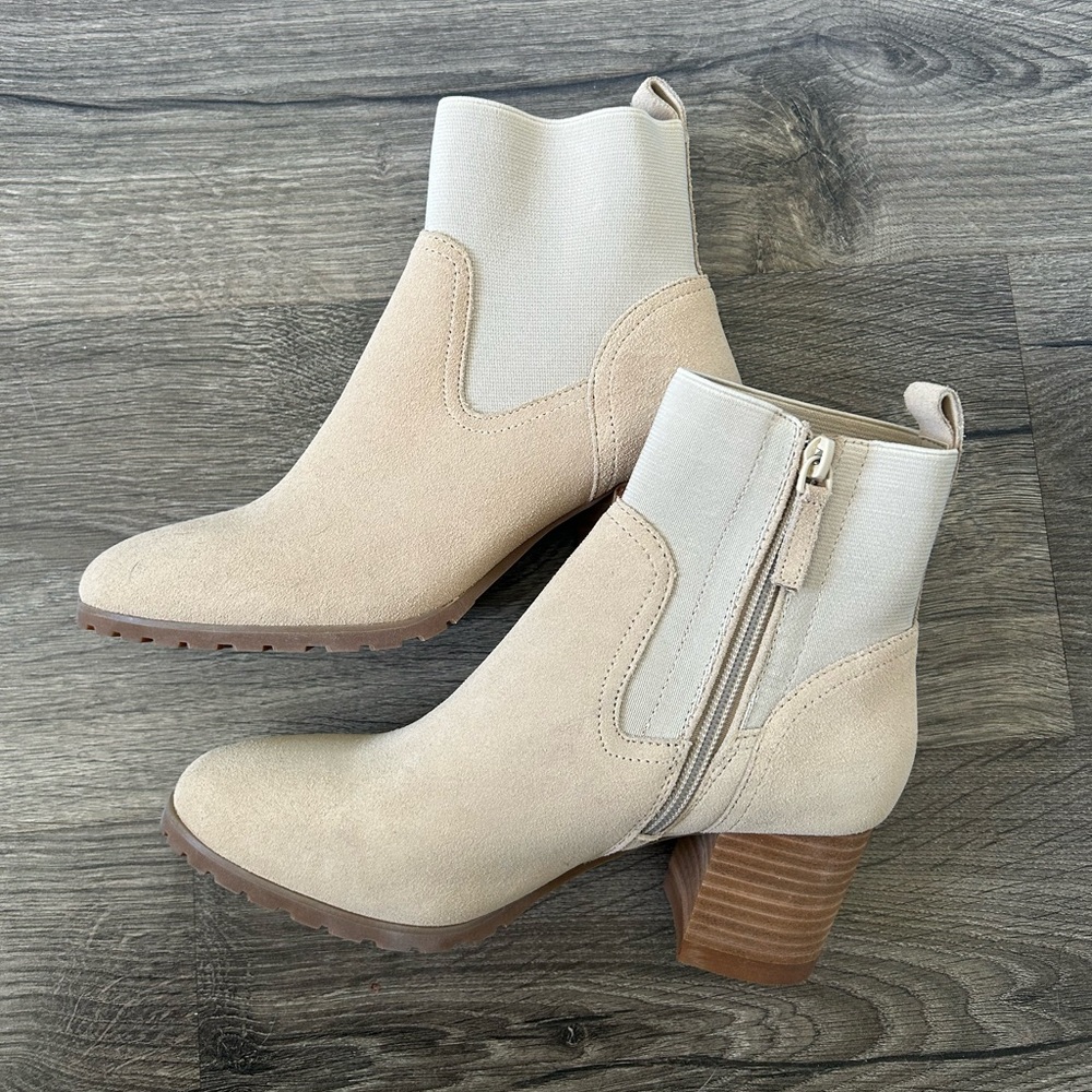 Cream Knit Ankle Boots